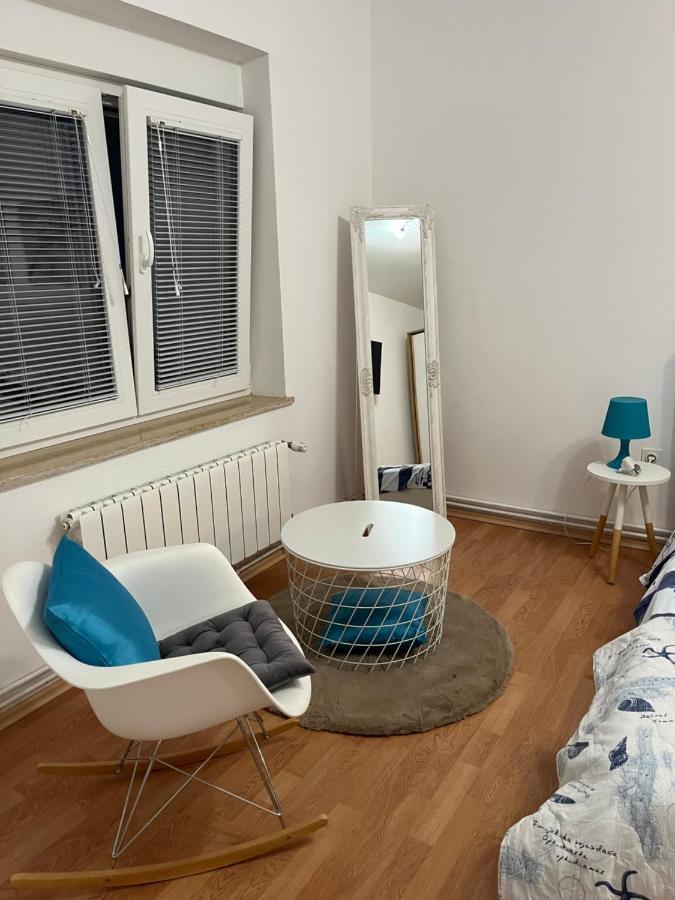Apartment プーラ エクステリア 写真